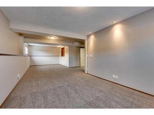 12 Hagerman Close, Sylvan Lake, AB - Indoor Photo Showing Other Room