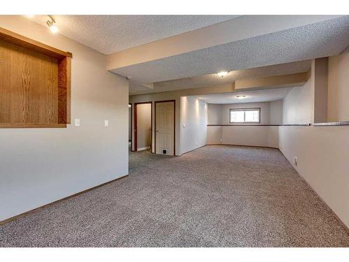 12 Hagerman Close, Sylvan Lake, AB - Indoor Photo Showing Other Room