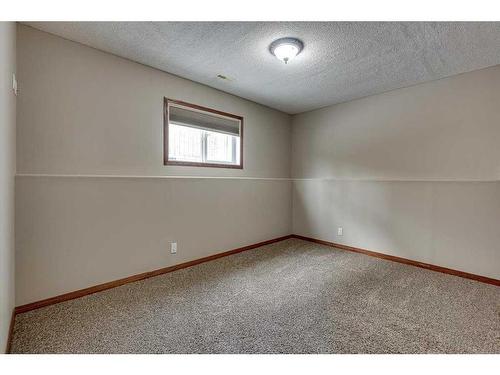 12 Hagerman Close, Sylvan Lake, AB - Indoor Photo Showing Other Room