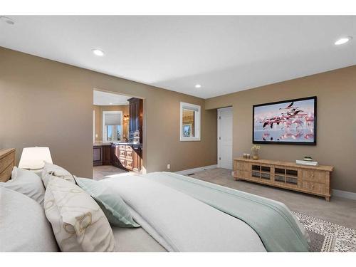 113-1271 Township Road 392, Rural Red Deer County, AB - Indoor Photo Showing Bedroom