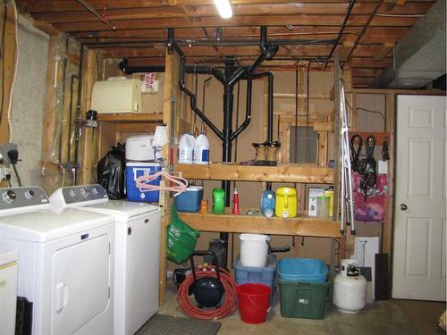 5223 37 Street, Innisfail, AB - Indoor Photo Showing Basement