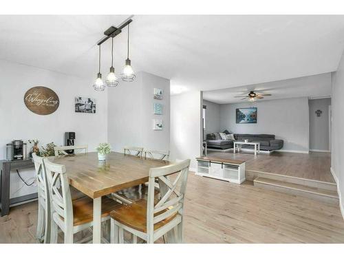 5532 55 Avenue, Lacombe, AB - Indoor Photo Showing Dining Room