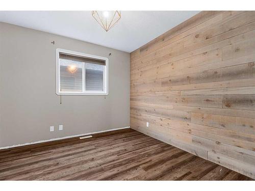 19 Horne Close, Sylvan Lake, AB - Indoor Photo Showing Other Room