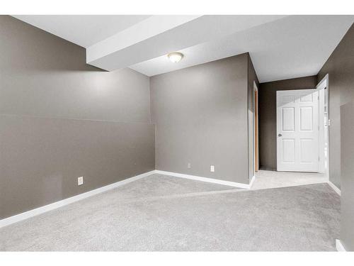 19 Horne Close, Sylvan Lake, AB - Indoor Photo Showing Other Room