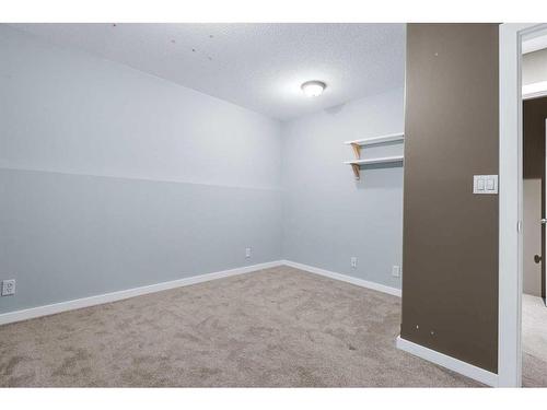 19 Horne Close, Sylvan Lake, AB - Indoor Photo Showing Other Room