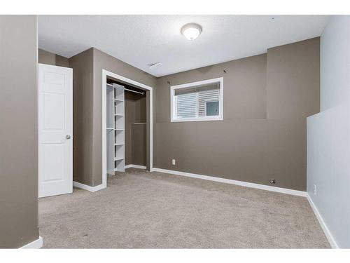 19 Horne Close, Sylvan Lake, AB - Indoor Photo Showing Other Room