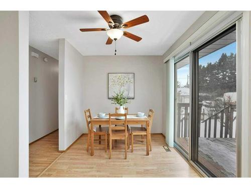 4710 53 Avenue, Rimbey, AB - Indoor Photo Showing Dining Room