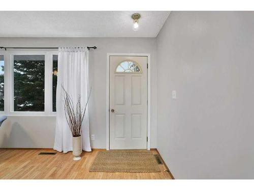 4710 53 Avenue, Rimbey, AB - Indoor Photo Showing Other Room