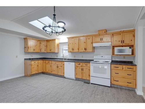 2119 19Th Avenue, Delburne, AB - Indoor Photo Showing Kitchen