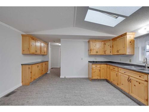 2119 19Th Avenue, Delburne, AB - Indoor Photo Showing Kitchen