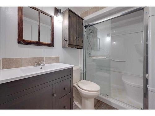 2119 19Th Avenue, Delburne, AB - Indoor Photo Showing Bathroom