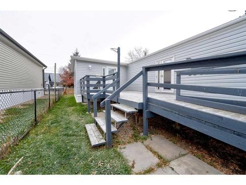 2119 19Th Avenue, Delburne, AB - Outdoor With Deck Patio Veranda