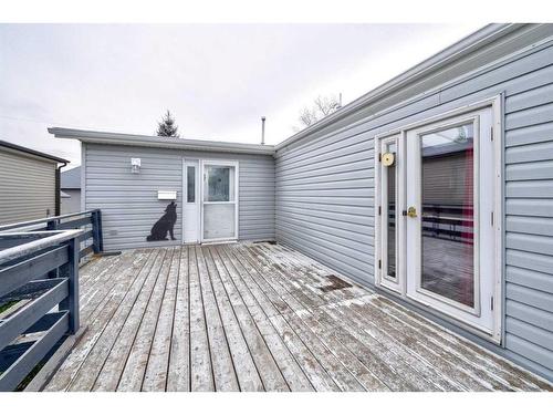 2119 19Th Avenue, Delburne, AB - Outdoor With Deck Patio Veranda With Exterior