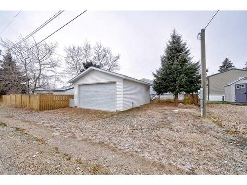 2119 19Th Avenue, Delburne, AB - Outdoor