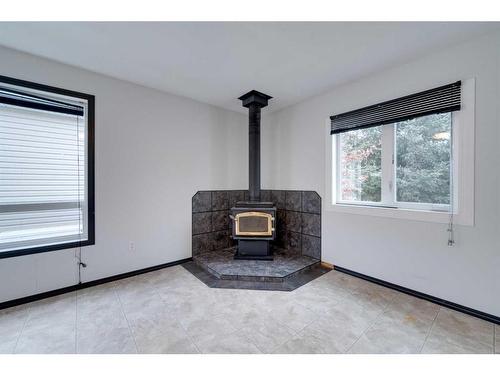 2119 19Th Avenue, Delburne, AB - Indoor With Fireplace