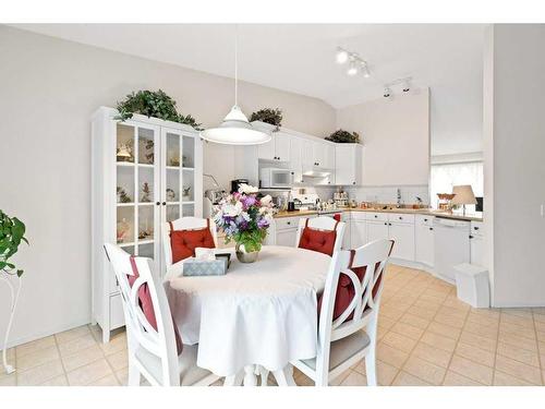 13825 130 Avenue Nw, Edmonton, AB - Indoor Photo Showing Dining Room