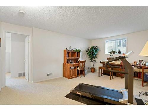 13825 130 Avenue Nw, Edmonton, AB - Indoor