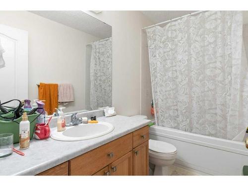 12928 137 Street Nw, Edmonton, AB - Indoor Photo Showing Bathroom