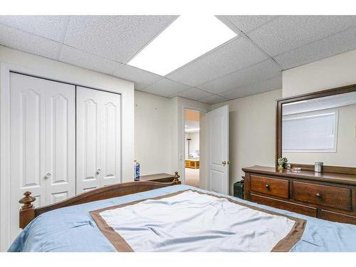 12928 137 Street Nw, Edmonton, AB - Indoor Photo Showing Bedroom