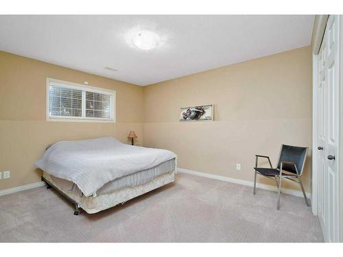 37 Downing Close, Red Deer, AB - Indoor Photo Showing Bedroom