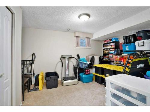 340 Drummond Avenue, Red Deer, AB - Indoor Photo Showing Other Room