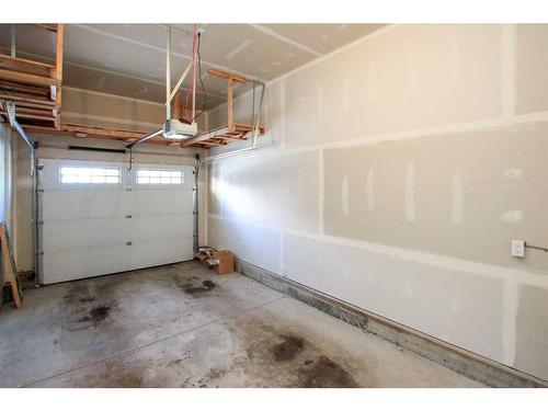 23 Golden Crescent, Red Deer, AB - Indoor Photo Showing Garage