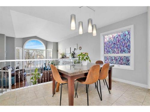 5 Old Boomer Road, Sylvan Lake, AB - Indoor Photo Showing Dining Room