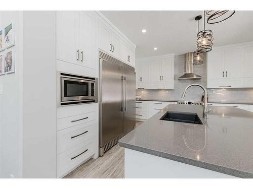 101 Lazaro Close, Red Deer, AB - Indoor Photo Showing Kitchen With Double Sink With Upgraded Kitchen