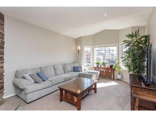 12 Valentine Crescent, Red Deer, AB - Indoor Photo Showing Living Room