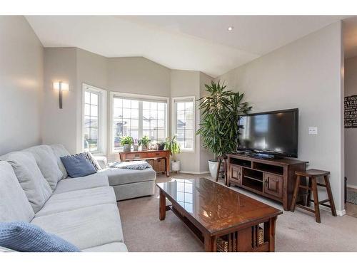 12 Valentine Crescent, Red Deer, AB - Indoor Photo Showing Living Room