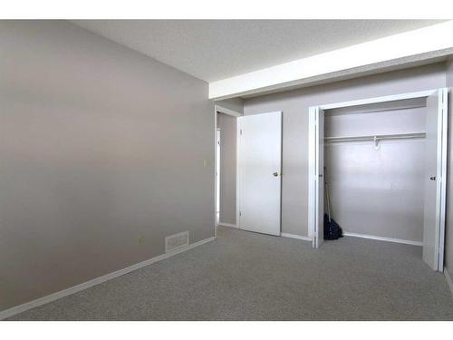 57 Westview Drive, Sylvan Lake, AB - Indoor Photo Showing Other Room