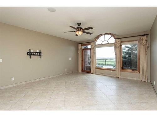 38423 Range Road 282, Rural Red Deer County, AB - Indoor Photo Showing Other Room