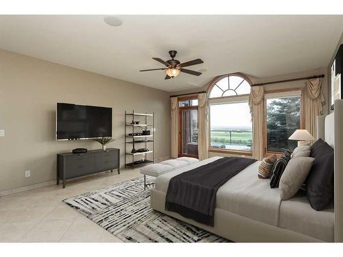 38423 Range Road 282, Rural Red Deer County, AB - Indoor Photo Showing Bedroom