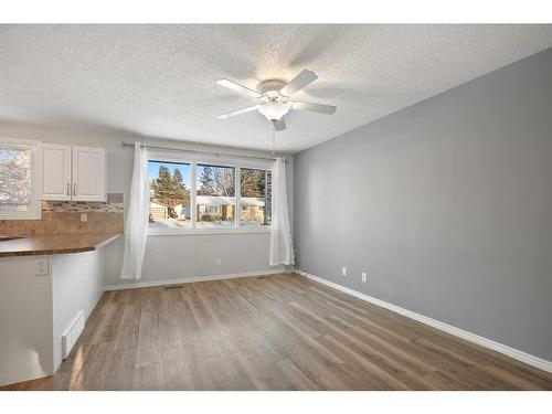 110 Westview Drive, Sylvan Lake, AB - Indoor