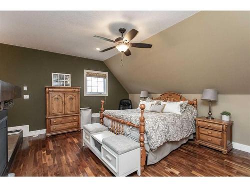 431 Summer Crescent, Rural Ponoka County, AB - Indoor Photo Showing Bedroom