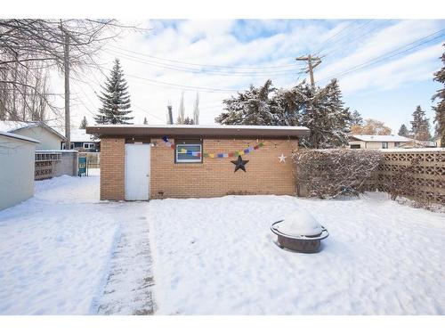 4411 35 Street, Red Deer, AB - Outdoor