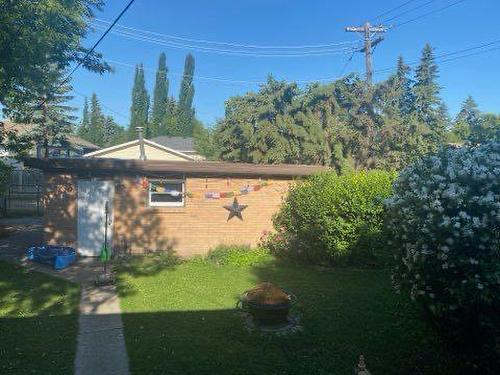 4411 35 Street, Red Deer, AB - Outdoor