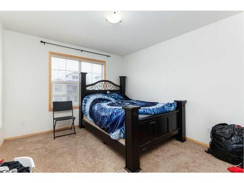 925-31 Jamieson Avenue, Red Deer, AB - Indoor Photo Showing Bedroom