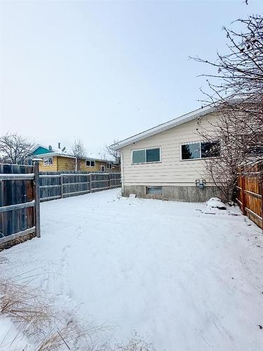 5731 56 Street, Rocky Mountain House, AB - Outdoor