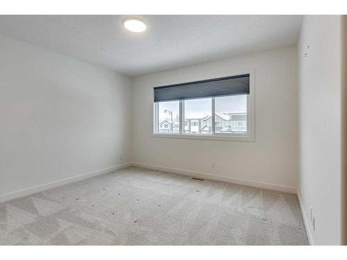 10 E Evergreen Way, Red Deer, AB - Indoor Photo Showing Other Room