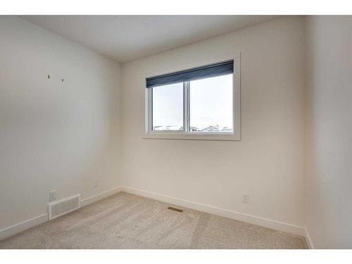 10 E Evergreen Way, Red Deer, AB - Indoor Photo Showing Other Room