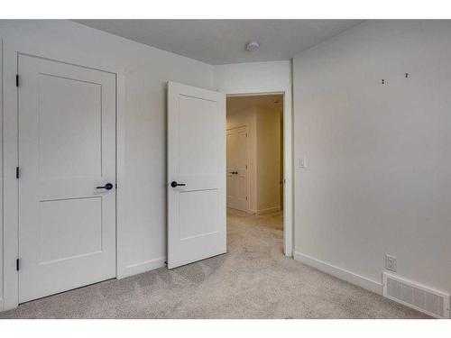 10 E Evergreen Way, Red Deer, AB - Indoor Photo Showing Other Room