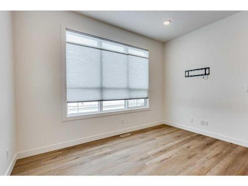 10 E Evergreen Way, Red Deer, AB - Indoor Photo Showing Other Room