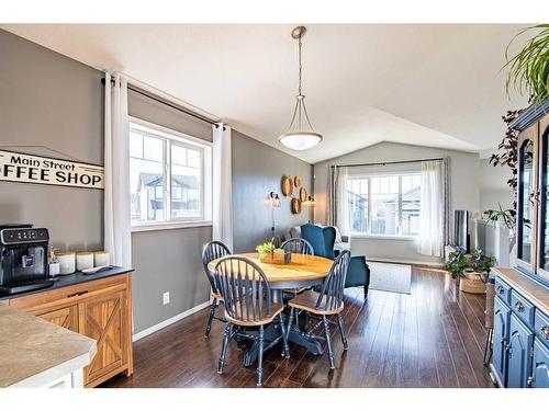 150 Cooper Close, Red Deer, AB - Indoor Photo Showing Dining Room