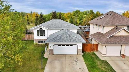 72 Perry Drive, Sylvan Lake, AB - Outdoor