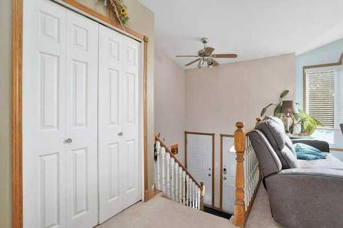 72 Perry Drive, Sylvan Lake, AB - Indoor Photo Showing Other Room