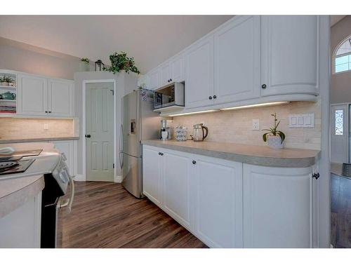 111 Anquetel Street, Red Deer, AB - Indoor Photo Showing Kitchen