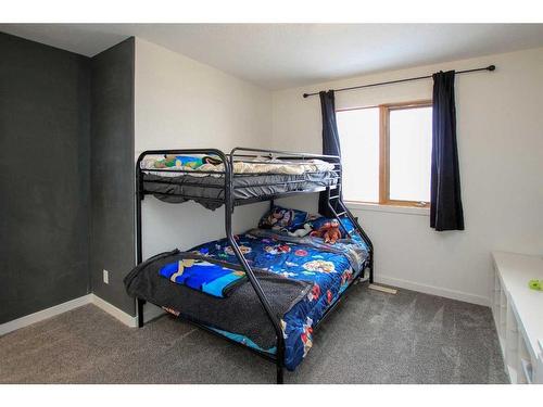 136 Ahlstrom Close, Red Deer, AB - Indoor Photo Showing Bedroom