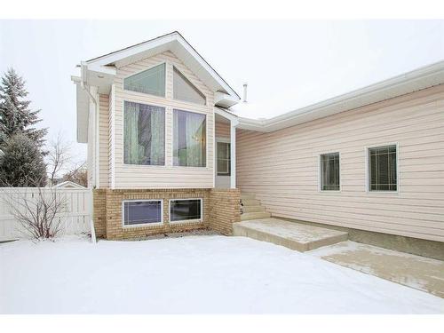 136 Ahlstrom Close, Red Deer, AB - Outdoor