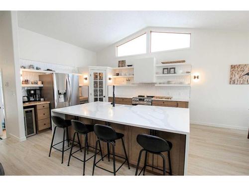 136 Ahlstrom Close, Red Deer, AB - Indoor Photo Showing Kitchen